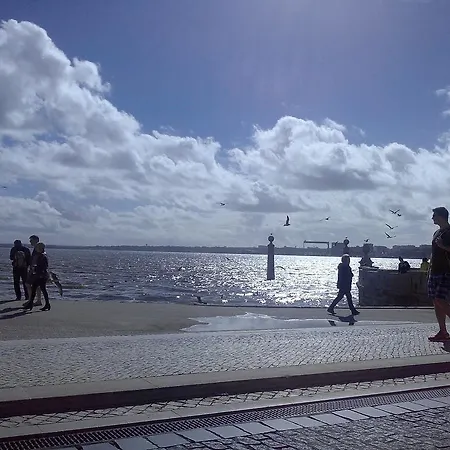 Santana Da Cruz * Lisbon